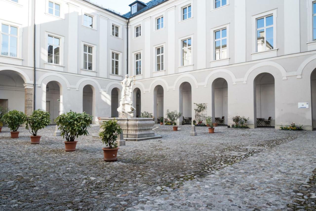 Gaestehaus Im Priesterseminar Salzburg Hotel Ngoại thất bức ảnh