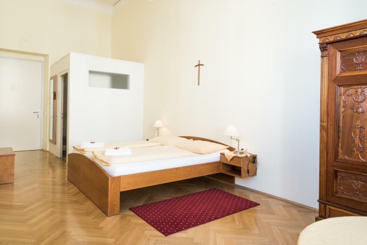 Gaestehaus Im Priesterseminar Salzburg Hotel Ngoại thất bức ảnh